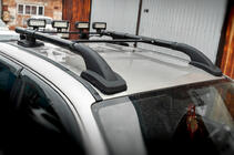 Volkswagen Amarok 2010-2022 Dachreling Black Shark (mit Querträgern) Foto 1