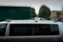 Volkswagen T6 2015-2024 Dachreling CROWN (grau matt) Foto 2