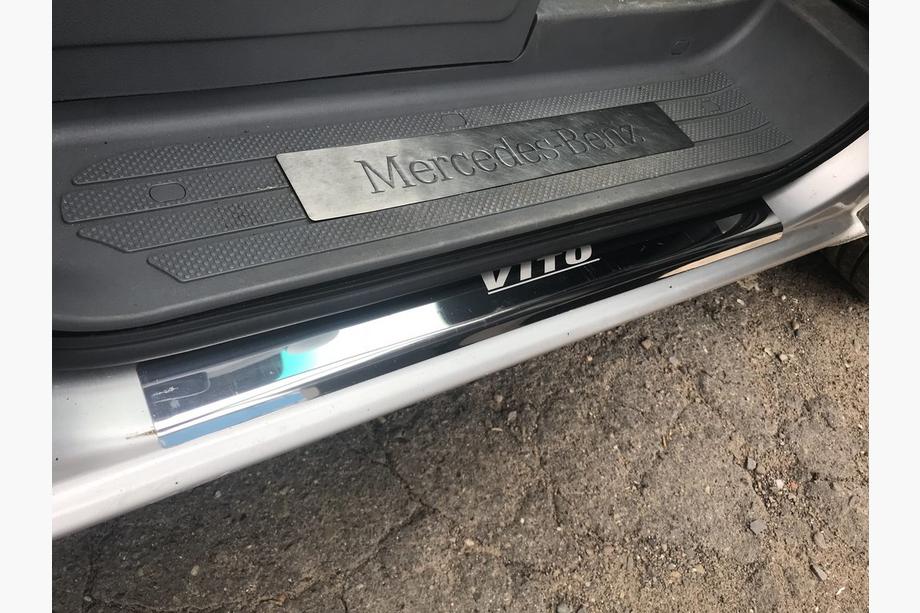 Mercedes Vito W639 2004-2014 Einstiegsleisten Abdeckungen Laser-Style (2 Stk, Edelstahl) Foto 6