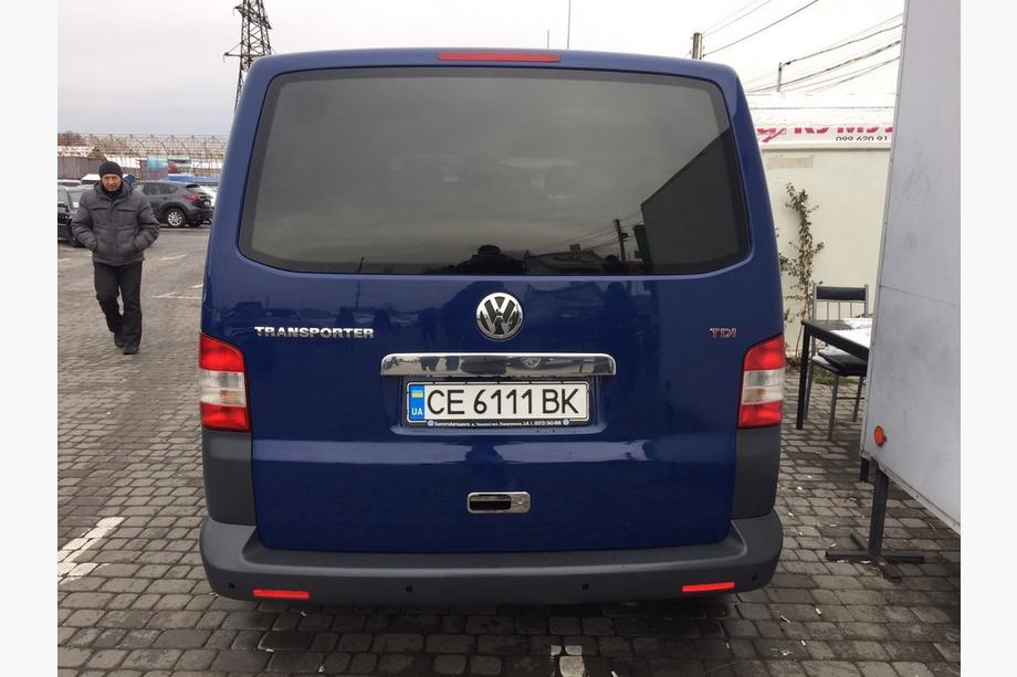 Volkswagen T5 Multivan 2003–2010 Chrom Heckklappenleiste über dem Kennzeichen (Edelstahl) Ohne Schriftzug, OmsaLine - Italienischer Edelstahl Foto 3