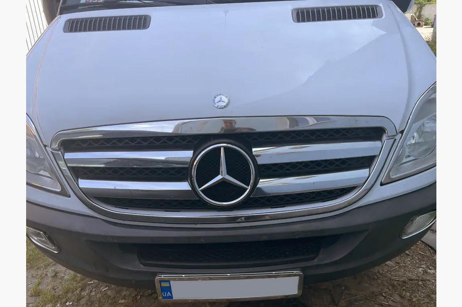 Mercedes Sprinter W906 2006–2018 Chrom Rahmen Kühlergrill (2006-2013, Edelstahl) Image
