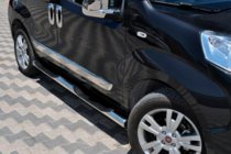 Fiat Fiorino/Qubo 2008-2024 Seitliche Rohre Ø70 (2 Stk., Edelstahl) Foto 1