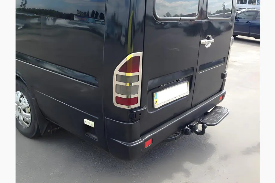 Mercedes Sprinter W901/902/903/904/905 1995–2006 Chrom Blenden für Rückleuchten (2 Stk., Edelstahl) Image