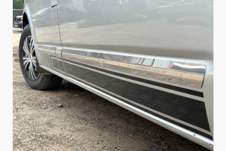 Volkswagen T5 Transporter 2003-2010 Türleisten Edelstahl Chrom 1 Tür, kurzer Radstand, OmsaLine - Italienischer Edelstahl Foto 13