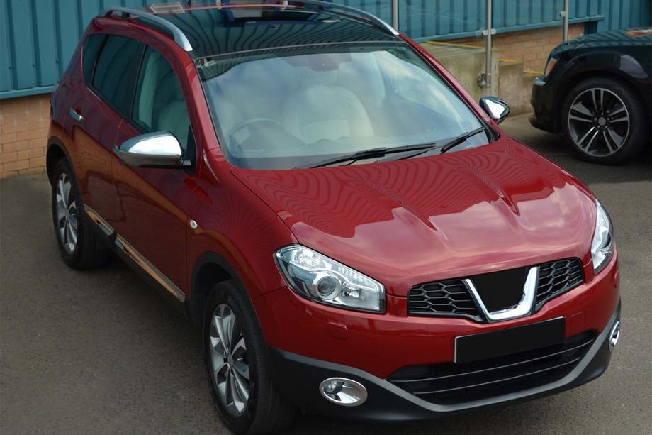 Nissan Qashqai 2010-2014 Nebelscheinwerfer Blenden mit Vertiefung (2 Stk, Kunststoff) Image