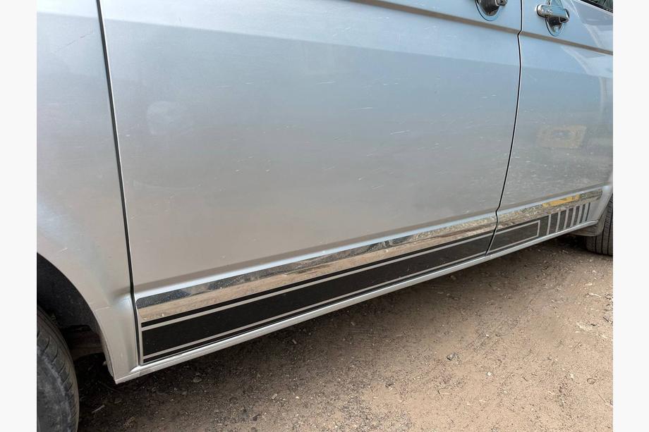Volkswagen T5 Caravelle 2004-2010 Türleisten Edelstahl Chrom 1 Tür, Kurz, Carmos - türkischer Stahl Foto 9