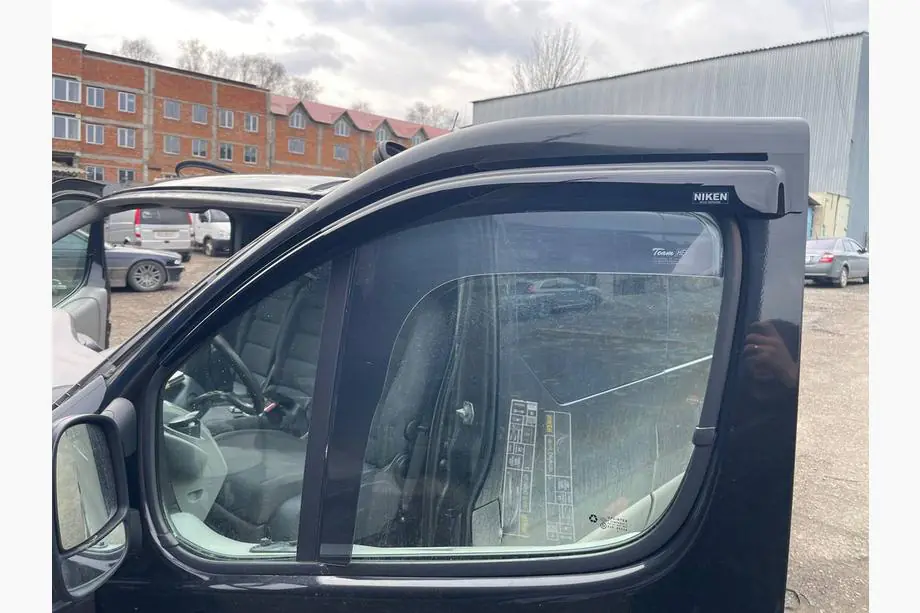 Opel Vivaro 2001–2015 Windabweiser (2 Stk, Niken) Image
