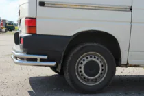 Volkswagen T4 Caravelle/Multivan 1990–2003 Hintere doppelte Eckschutzrohre AK003-Double (2 Stk., Edelstahl) Foto 3