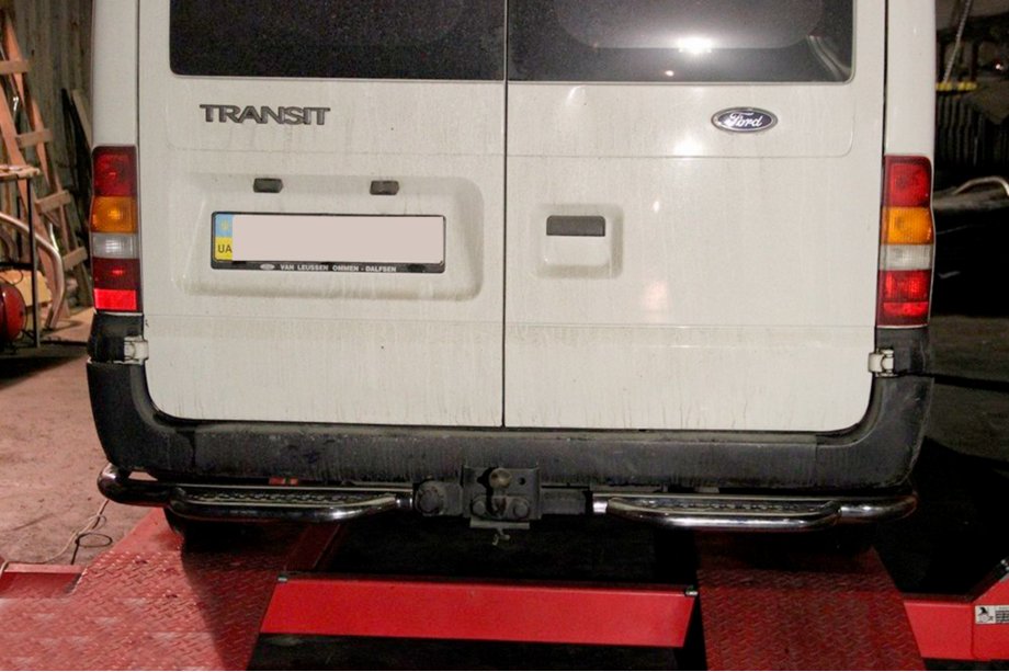 Ford Transit 2000–2014 Heckschutztrittbrett AK-Special (Edelstahl) Image
