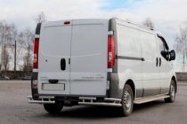 Renault Trafic 2001–2015 Heckschutz AK003-Plus-2 (Edelstahl) Foto 1
