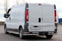 Renault Trafic 2001–2015 Heckschutz AK003-Plus-2 (Edelstahl) Foto 3