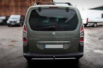 Peugeot Partner Tepee 2008-2018 Chrom Blenden für Rückleuchten Eckig (2 Stk, Kunststoff) Foto 2