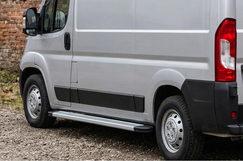 Citroen Jumper 2007-2025 Seitenschweller Maya V2 (2 Stk., Aluminium) Image