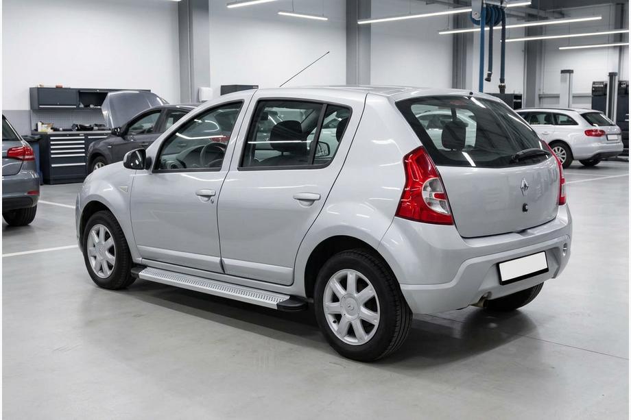 Dacia Sandero 2007-2013 Seitenschweller Maya V2 (2 Stk., Aluminium) Image