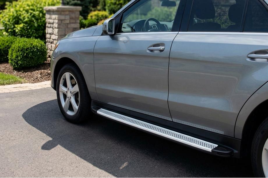 Mercedes GLE/ML class W166 2011-2018 Seitenschweller Maya V2 (2 Stk., Aluminium) Image
