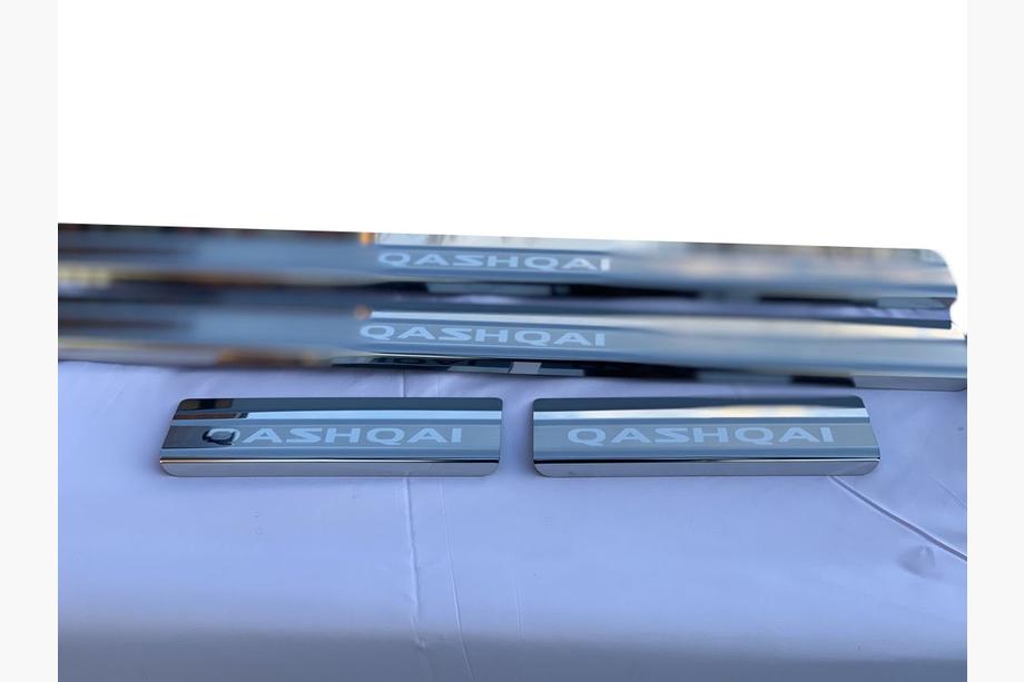 Nissan Qashqai 2014-2021 Einstiegsleisten Abdeckungen Nataniko (4 Stk., Edelstahl) Premium - 3M Klebeband, 0.8 mm Image