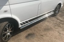 Volkswagen T5 Multivan 2003–2010 Seitliche Rohre (2 Stk., Edelstahl) 60mm, Langversion Foto 1