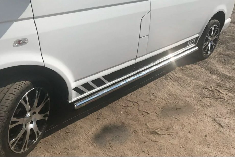Volkswagen T5 Multivan 2003–2010 Seitliche Rohre (2 Stk., Edelstahl) 60mm, Langversion Image