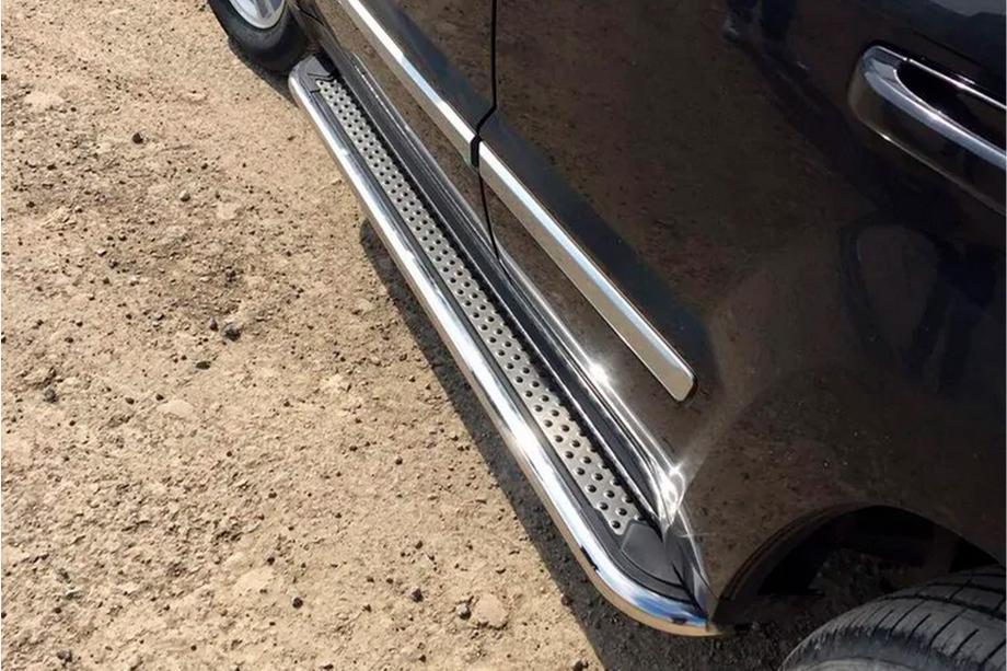 Jeep Grand Cherokee WK 2004-2010 Trittbretter Maydos V2 (2 Stk., Edelstahl) Image