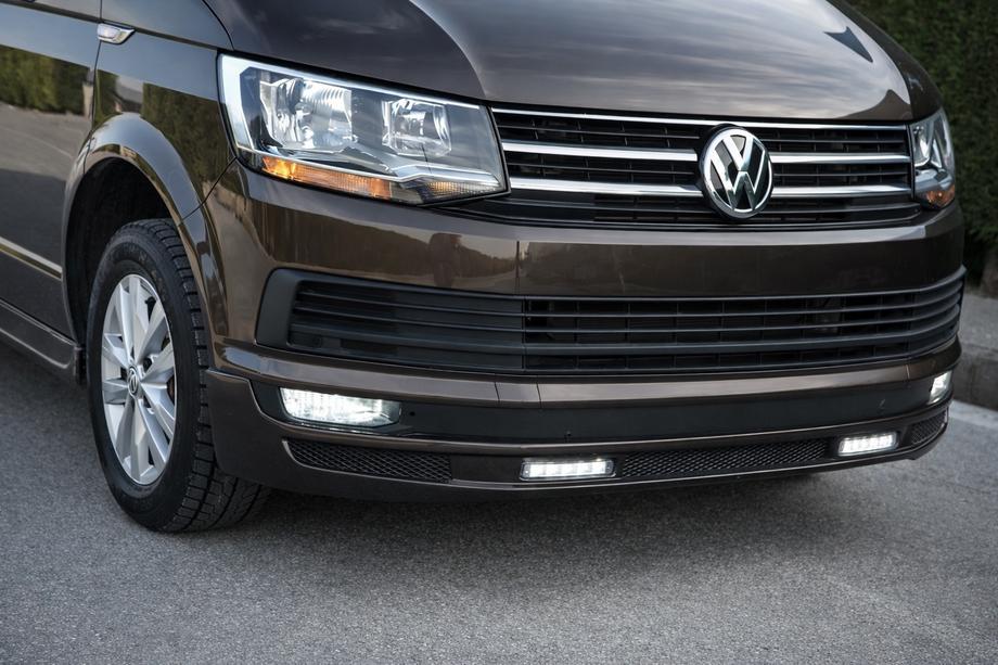 Volkswagen T6 2015-2024 Frontstoßstange Lippe Sport 2-LED 2015-2018 (grundiert zum Lackieren) Image