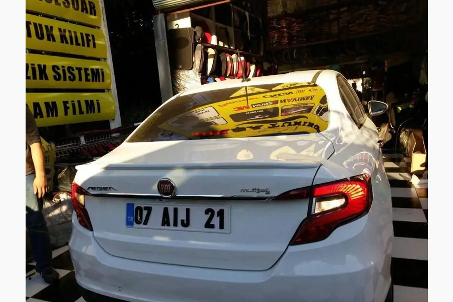 Fiat Tipo 2016- Heckspoiler grundiert (GFK) Foto 6