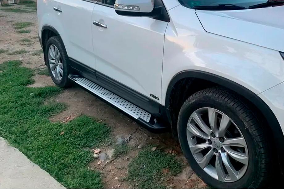 Kia Sorento II XM 2009-2014 Trittbretter Allmond Grey (2 Stk., Alu) 2013-2016 Image