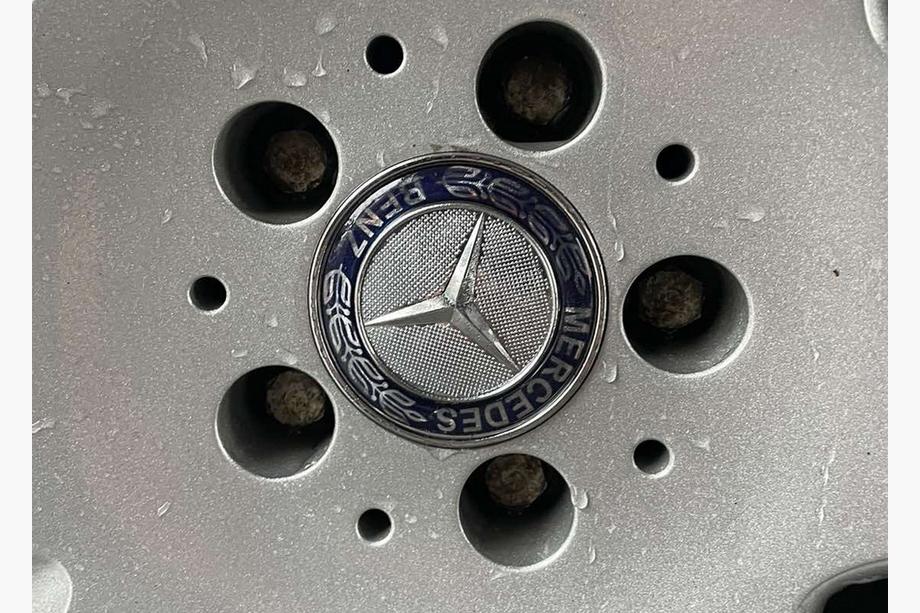 Mercedes-Benz Felgendeckel 71/75 mm ohne Ring (4 Stk, blau V2) Image