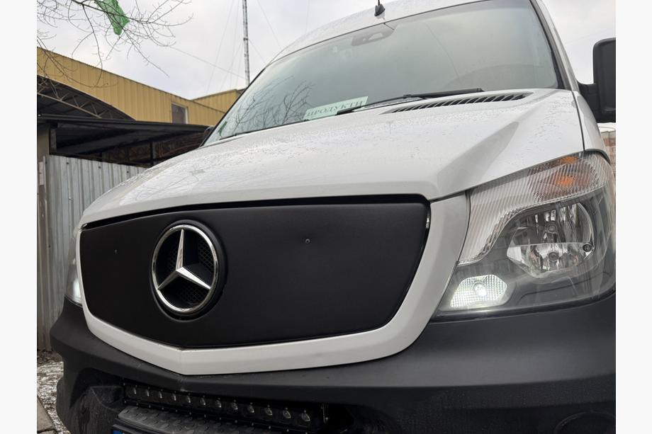 Mercedes Sprinter W906 2006–2018 Winterabdeckung für Kühlergrill V1 (2013↗) Foto 3