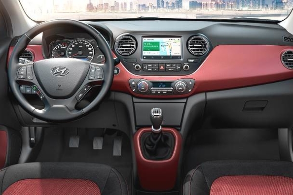 Übersicht über kompakte Fließheck Hyundai i10