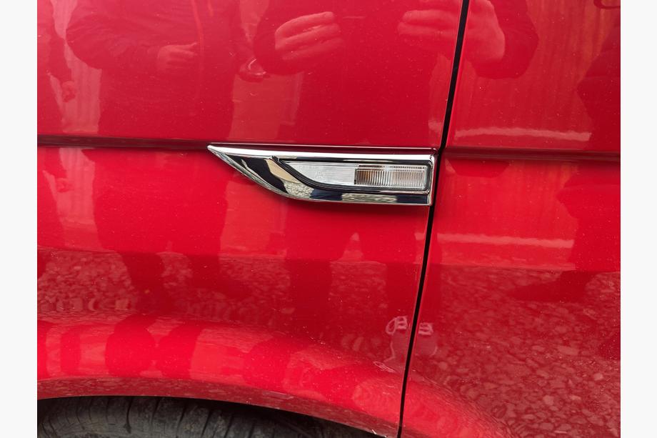 Volkswagen T6 2015-2024 Abdeckungen für Blinker 2015-2019 (2 Stk., Kunststoff) Image