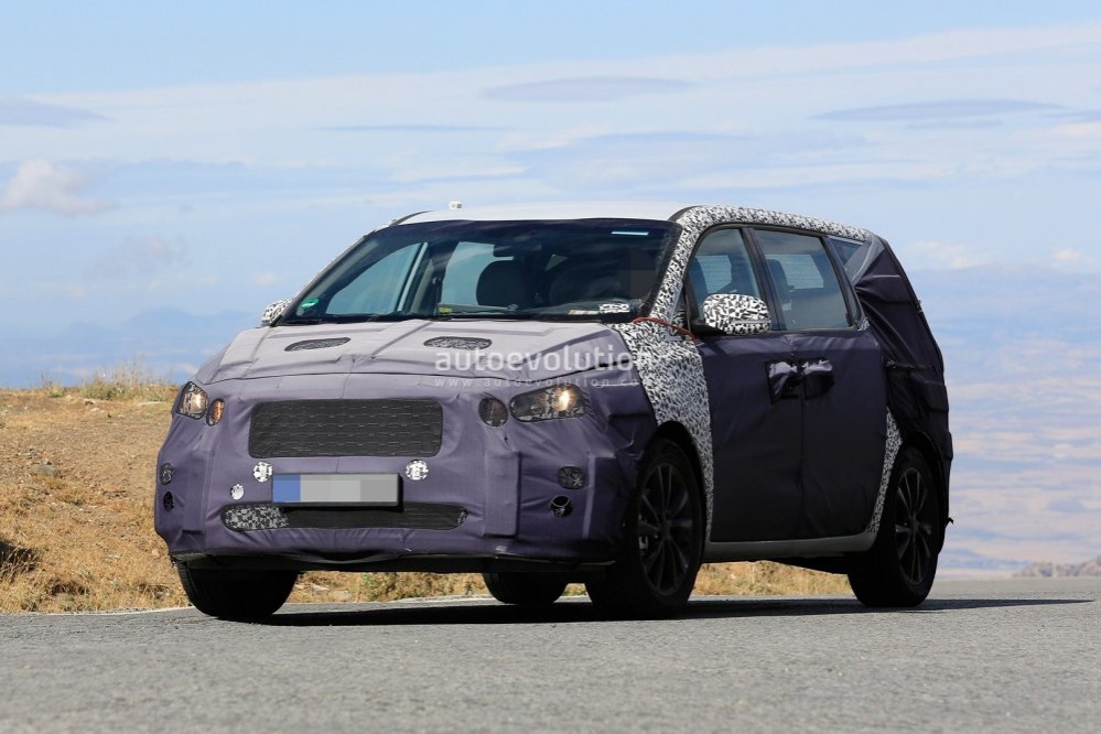 KIA hatte zum testen des neuen Modells Sedona Minivan
