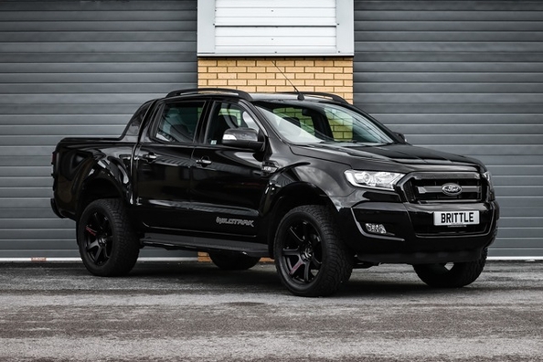 In Frankfurt präsentieren die begrenzte Version des Pick-up Ford Ranger Black Edition