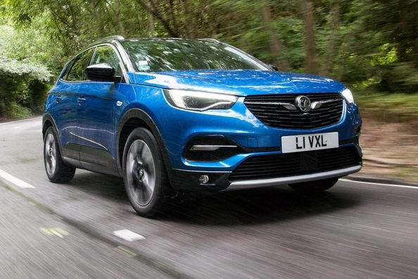 Vauxhall wird das neue Crossover Grandland X Sport