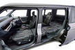 Toyota präsentiert die Mischung aus SUV und Van Foto 4