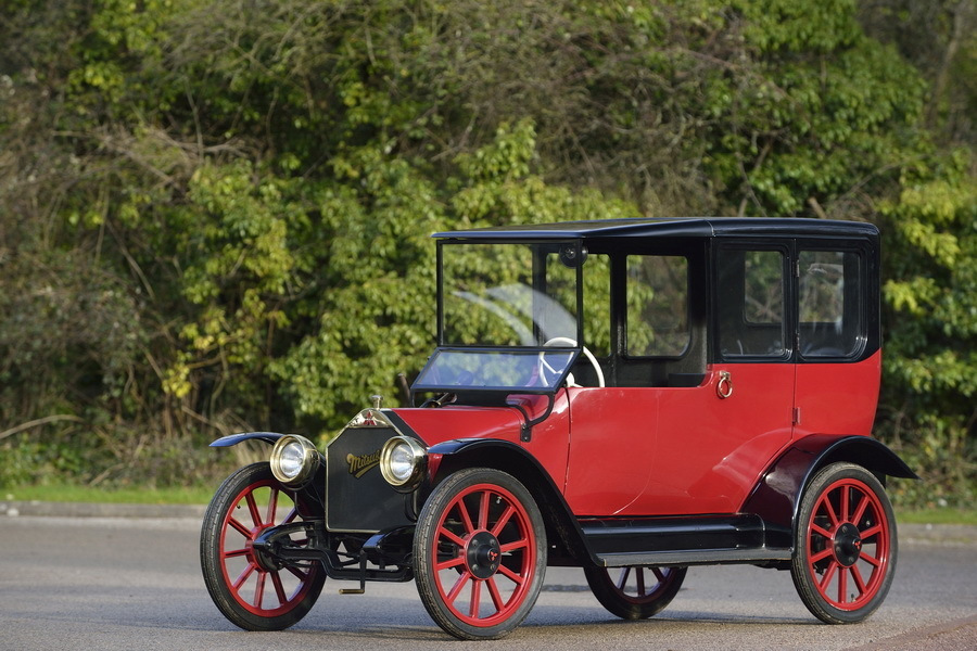Mitsubishi zeigt neues altes Auto zum 100-jährigen Jubiläum