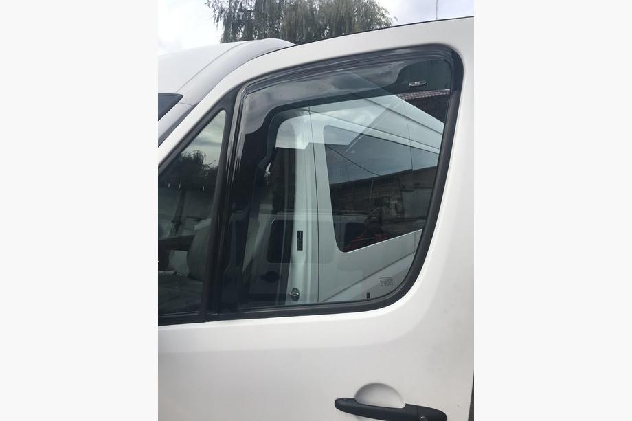 Mercedes Sprinter W906 2006–2018 Windabweiser zum Kleben (2 Stk, HIC) Foto 11