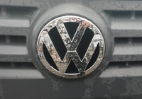 Volkswagen Caddy 2004-2010 Frontemblem (Original) Foto 1