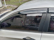 Hyundai Accent 2011-2017 Windabweiser mit Chromleiste SD (4 Stk, Niken) Foto 2