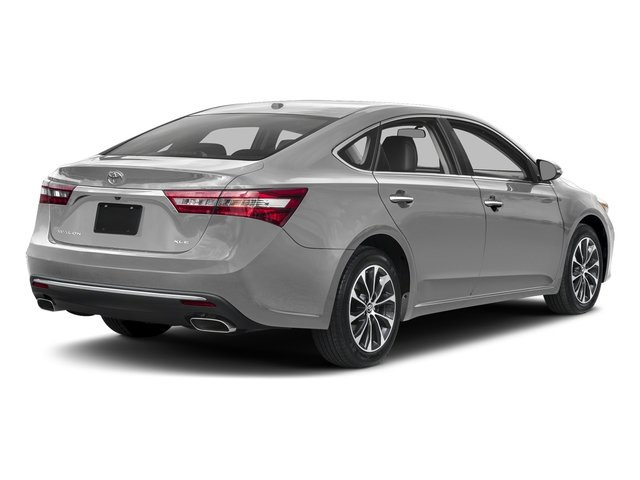 Übersicht der Flaggschiff-Limousine der Toyota Avalon
