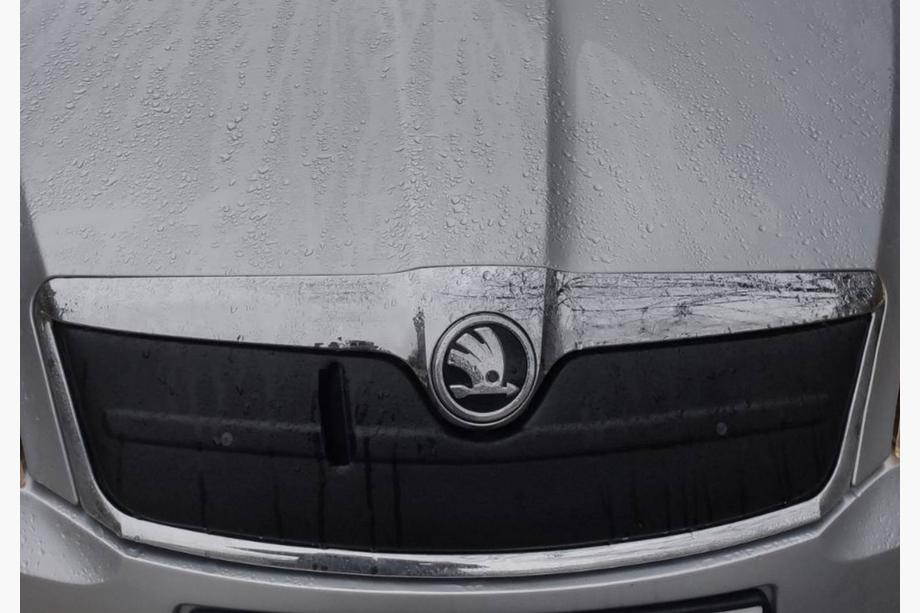 Skoda Octavia II A5 2010-2013 Winterabdeckung für Kühlergrill (oben) Glänzend Foto 2