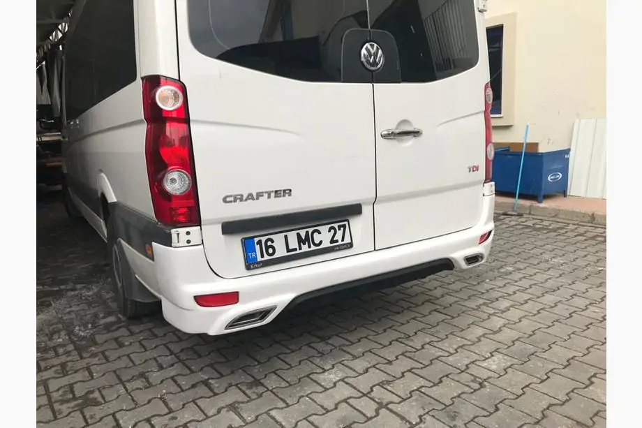 Mercedes Sprinter W906 2006–2018 Heckstoßstangenabdeckung V2 (grundiert zum Lackieren) Image