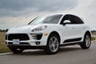 Vergleichen Sie den Porsche Cayenne und Porsche Macan Foto 2