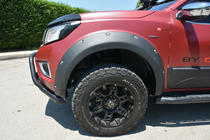 Nissan Navara/NP300 2016- Kotflügelverbreiterungen (Meliset) Foto 4