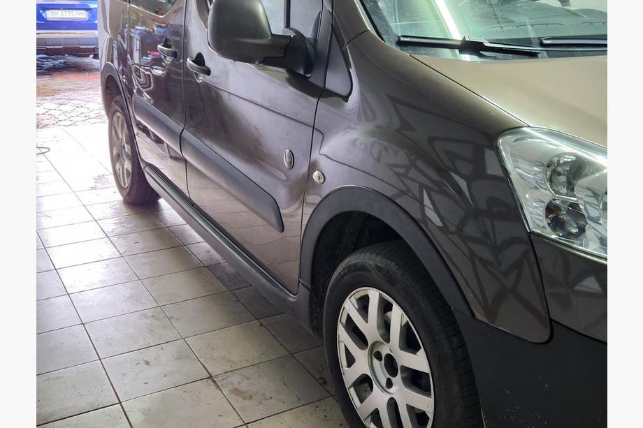 Citroen Berlingo 2008-2018 Radlaufverbreiterungen (4 Stk, schwarz) 2 Seitentüren, Metall Foto 9