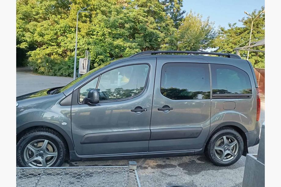 Citroen Berlingo 2008-2018 Radlaufverbreiterungen (4 Stk, schwarz) 2 Seitentüren, Metall Foto 3