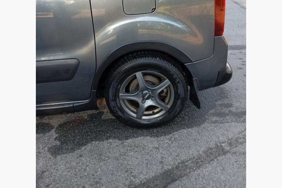 Citroen Berlingo 2008-2018 Radlaufverbreiterungen (4 Stk, schwarz) 2 Seitentüren, Metall Foto 2