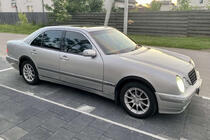 Mercedes E-class W210 1995-2002 Radlaufverbreiterungen (4 Stk, schwarz) Foto 1