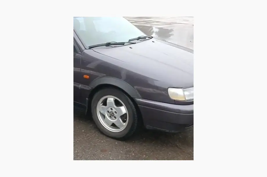 Volkswagen Passat B4 1993-1996 Radlaufverbreiterungen (4 Stk, schwarz) Image