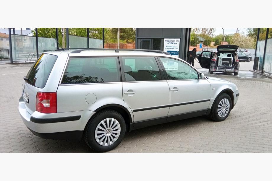 Volkswagen Passat B5 1997-2005 Radlaufverbreiterungen (4 Stk, schwarz) Foto 12