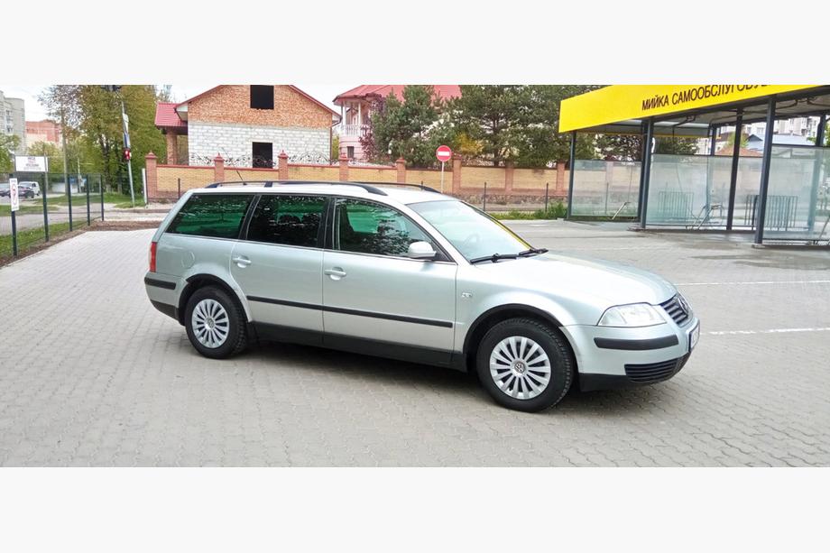 Volkswagen Passat B5 1997-2005 Radlaufverbreiterungen (4 Stk, schwarz) Foto 2